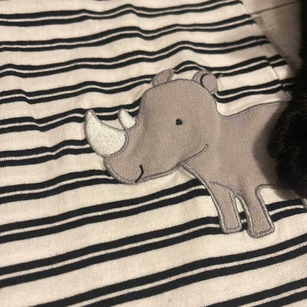 One Piece Baby Boy Black and White Carter’s Bodysuit (Size 9M)